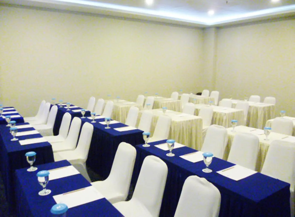 Zenith Hotel
