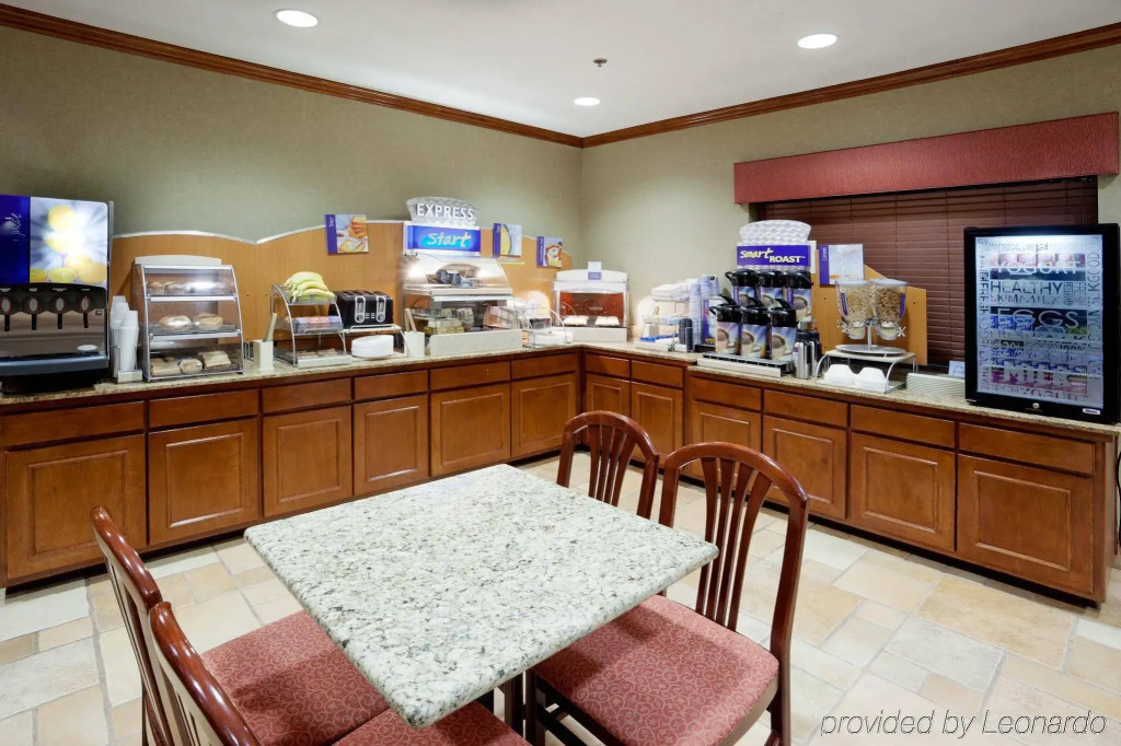Holiday Inn Express Hotel & Suites Cedar Park by IHG