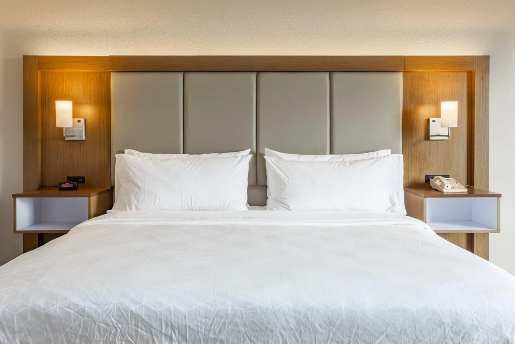 Holiday Inn Express Rockford-Loves Park by IHG