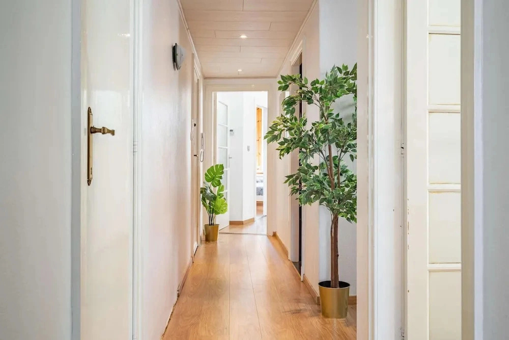 Large Antwerp City Center Apartments2bbns