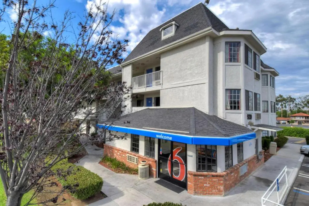 Motel 6-Escondido, CA