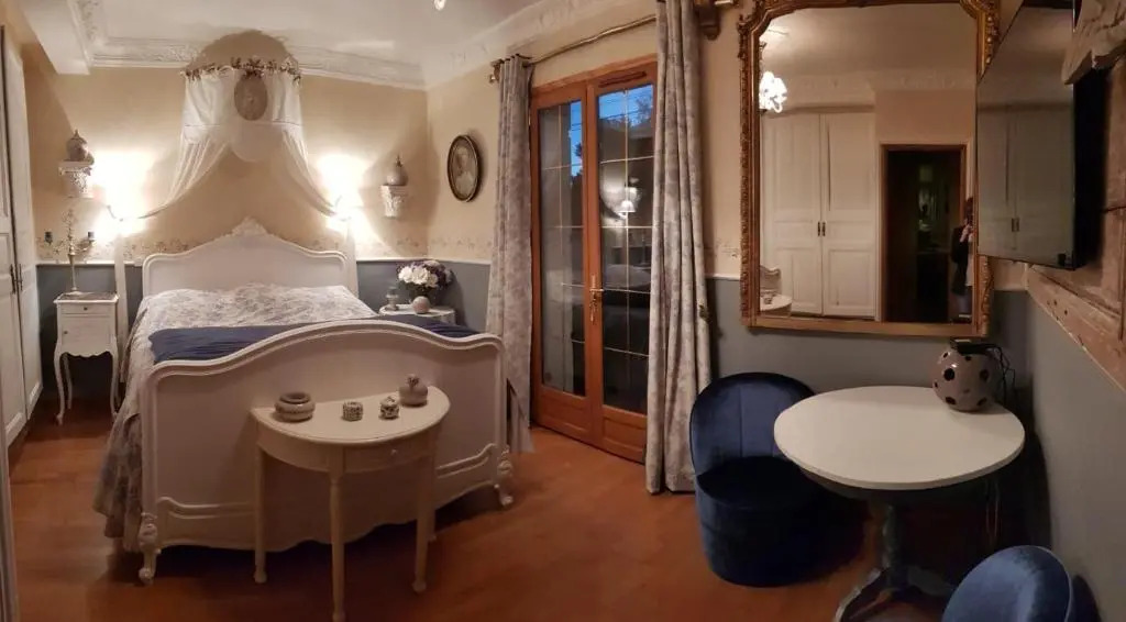 La Marlottine (Adults Only)