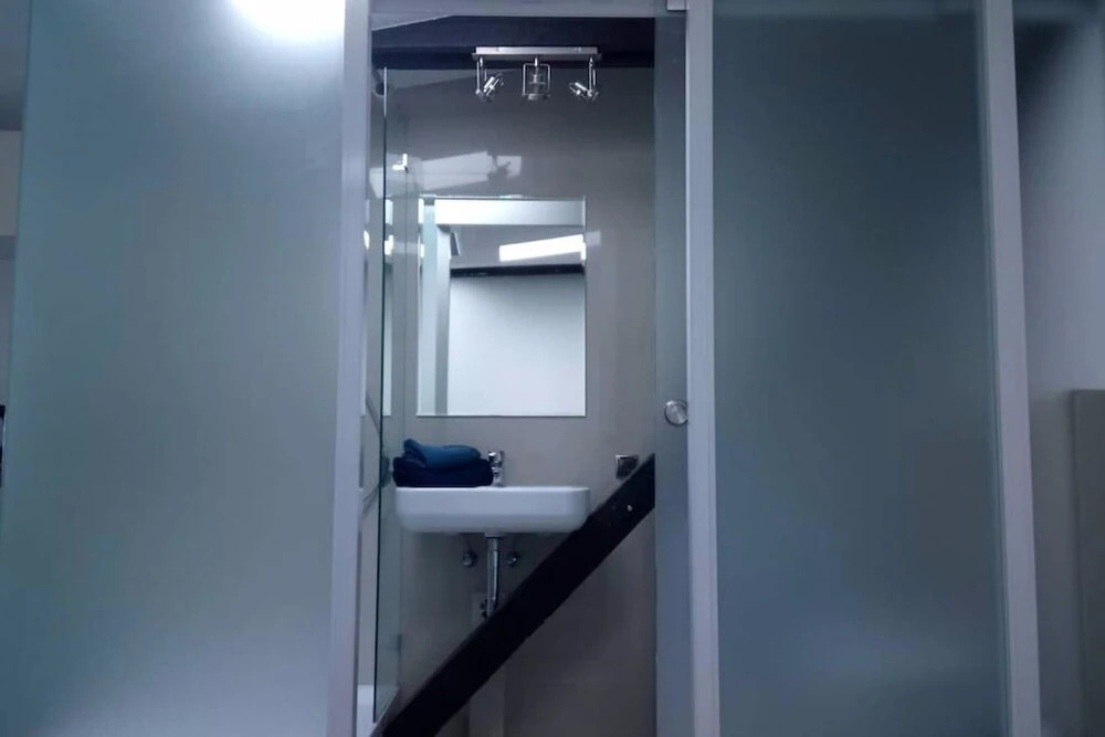 Studio Czerwonego Krzyza 4