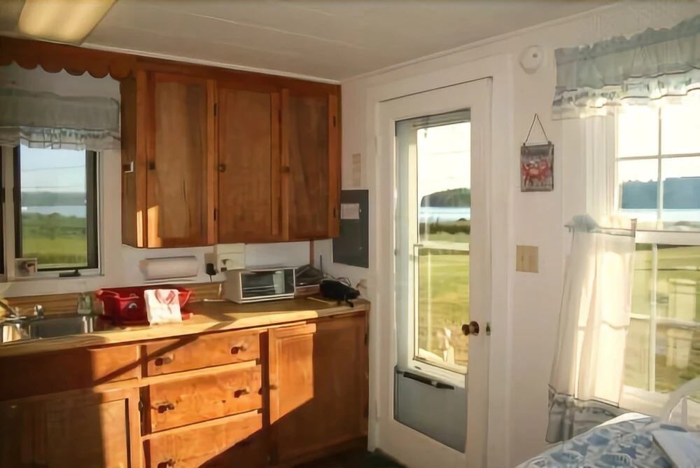 Point Field Cottage - One Bedroom Home