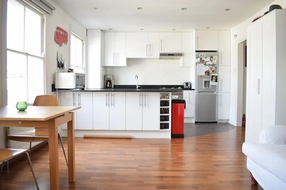 Top Floor 2 Bedroom Apartment in Hackney