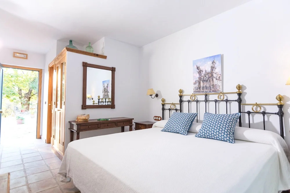 CALERILLA Hotel