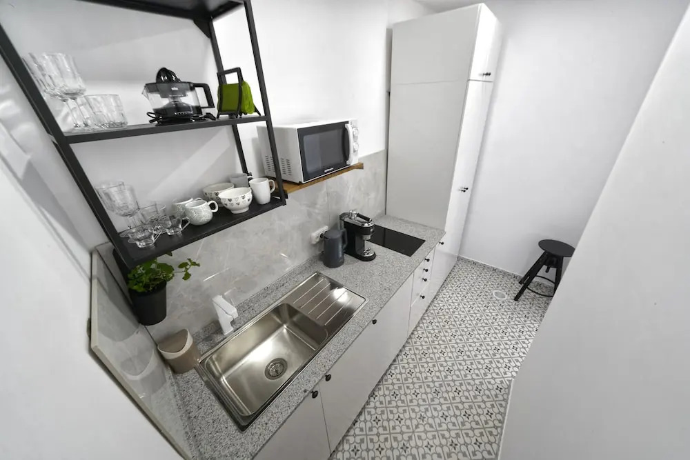 CASA VERDE Comfortable Air-Conditioned Modern Apartments
