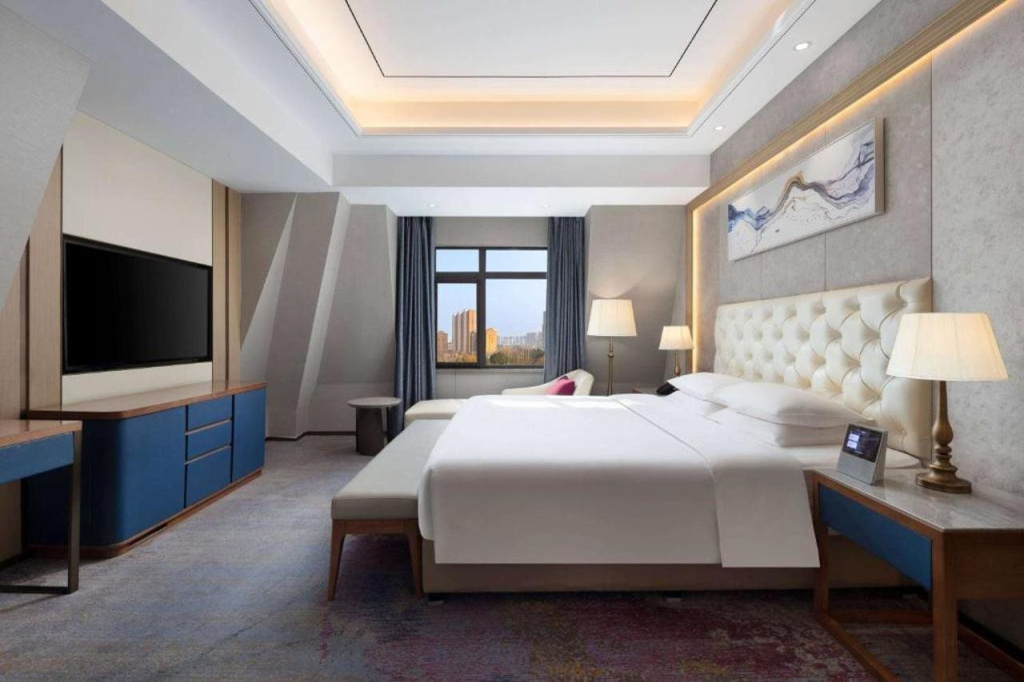 Ramada by Wyndham Zhumadian West Station