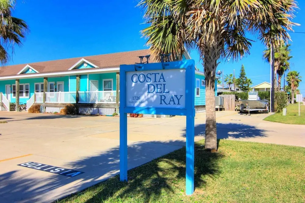 Little Cayman (Costa Del Ray #4) - 2 Br Condo