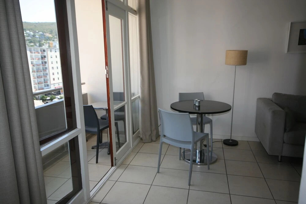 Stylish Cape Town CBD Apartment at St Martini