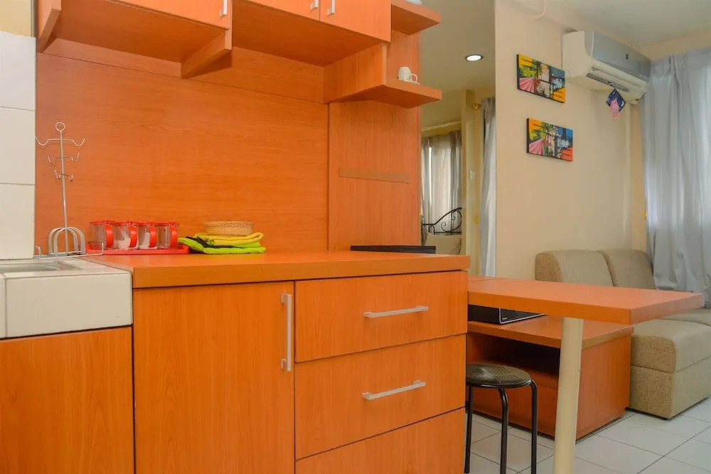 Good And Homey Studio At Kebagusan City Apartment