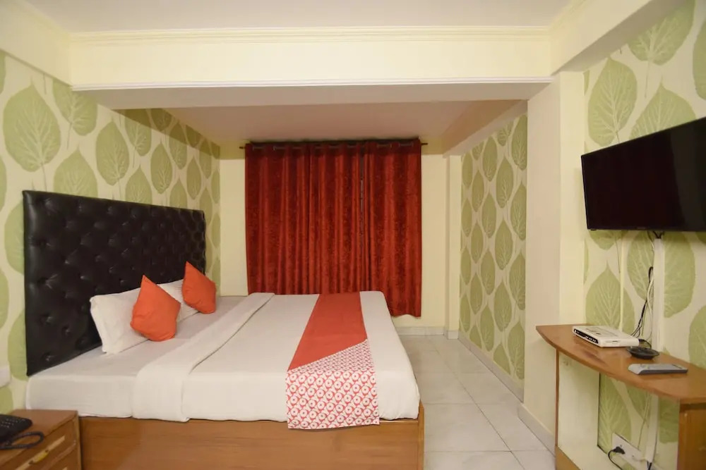 OYO Flagship 35976 Hotel Majestic