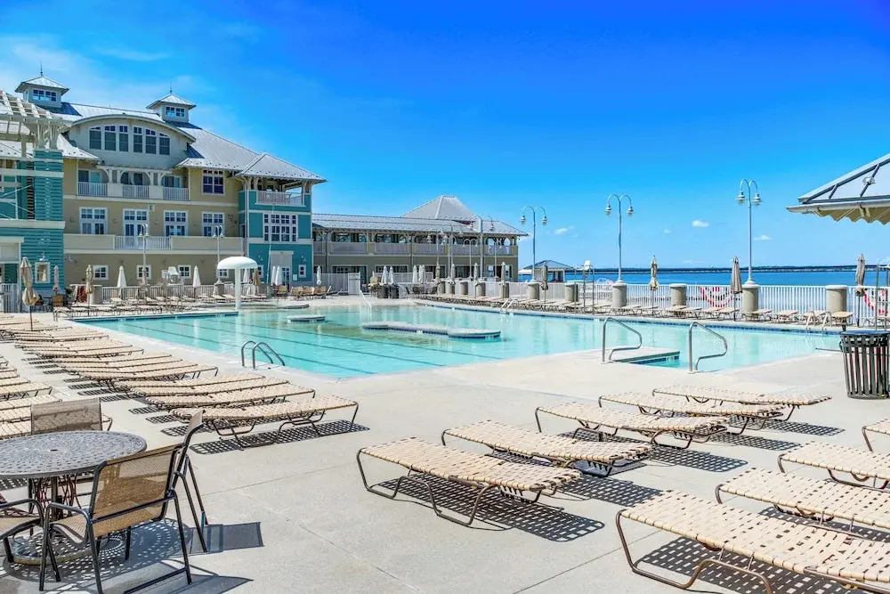 Pool, Beach Access! Canal-front Ocean City Gem