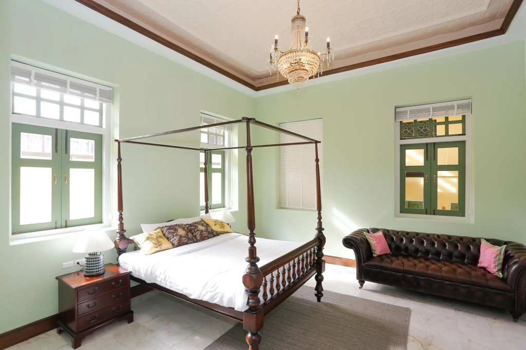 Baan 2459 Heritage House