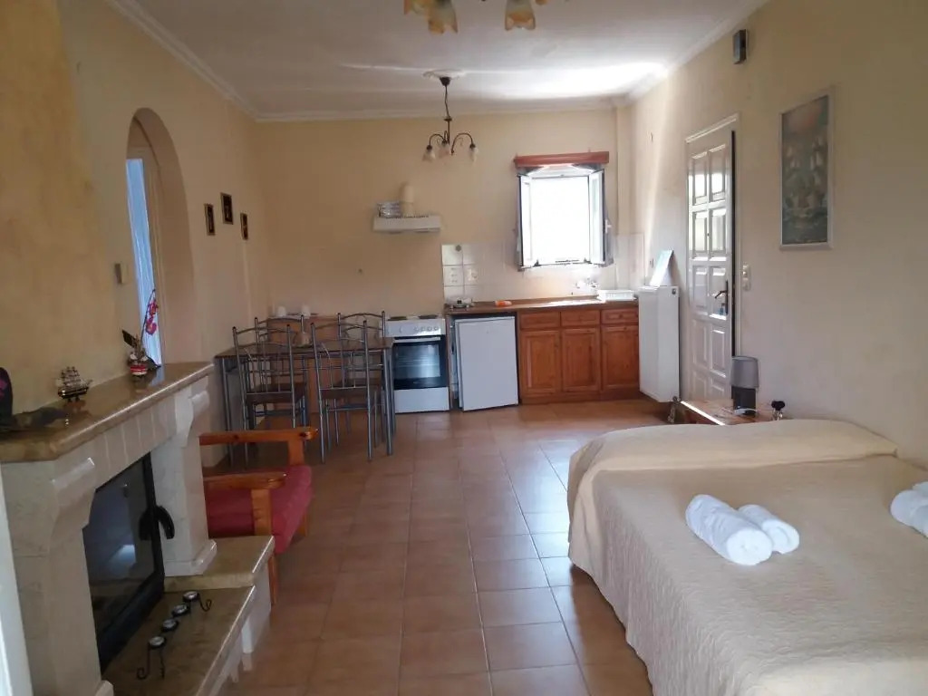 Athineos Apartments