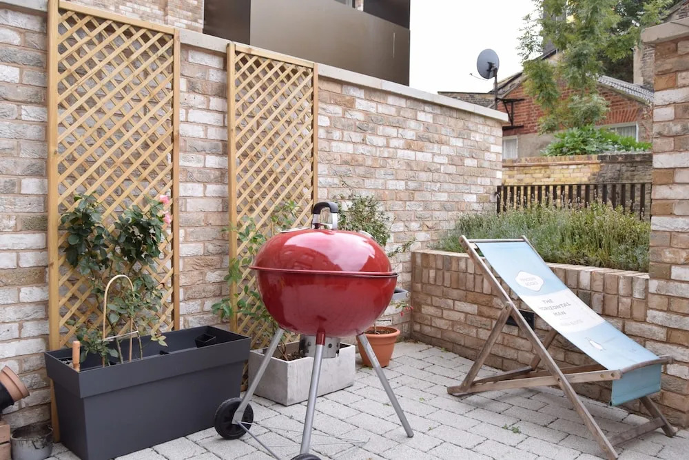 2 Bedroom House in Hackney