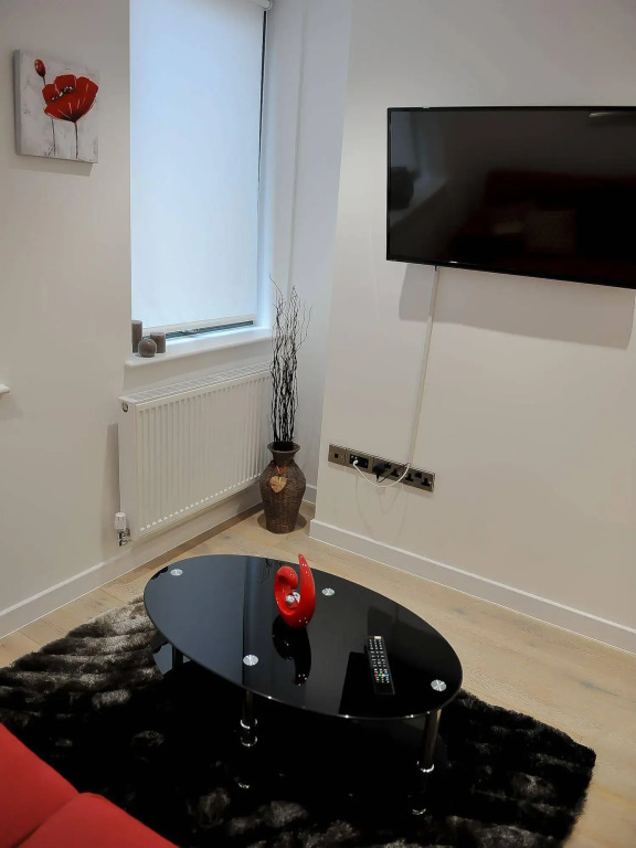 Select Serviced Accommodation - Garrard House