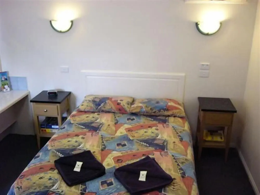 West City Motel
