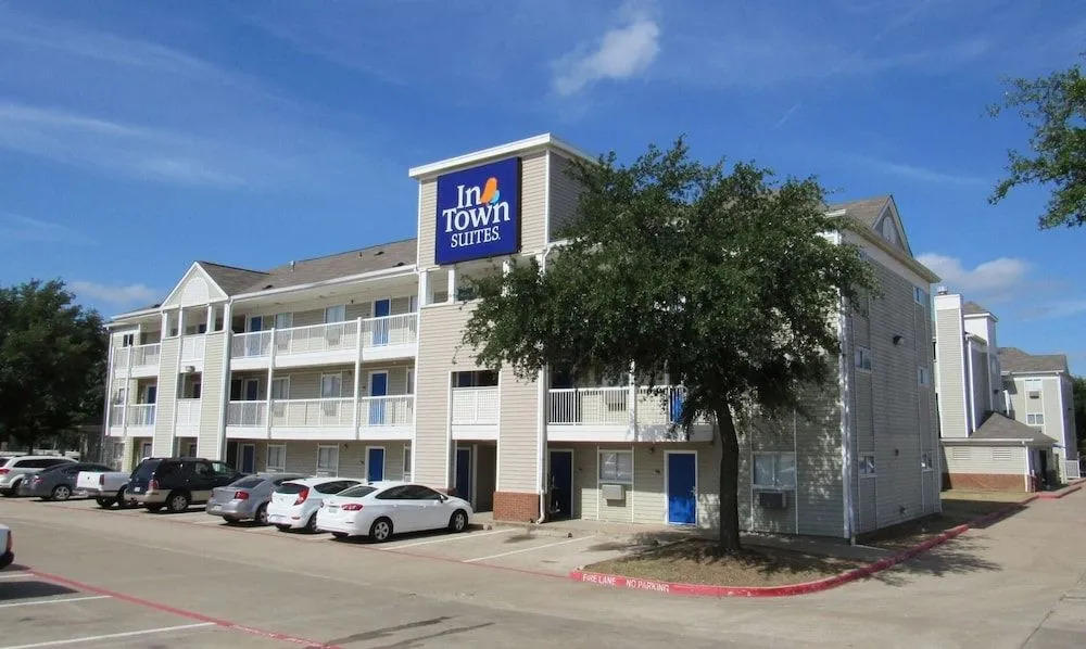InTown Suites Extended Stay Arlington TX - Oak Village