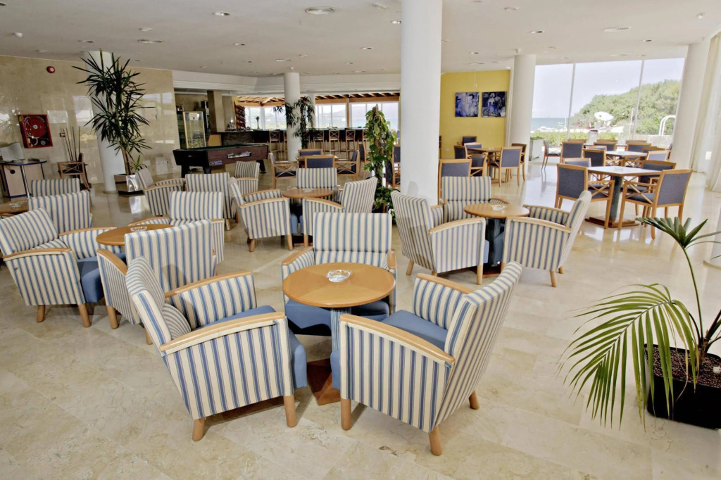 Aparthotel Dunes Platja