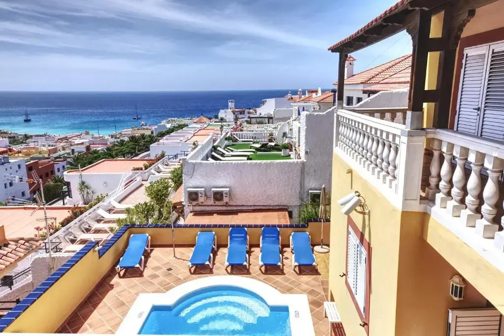 Hotel La Colina