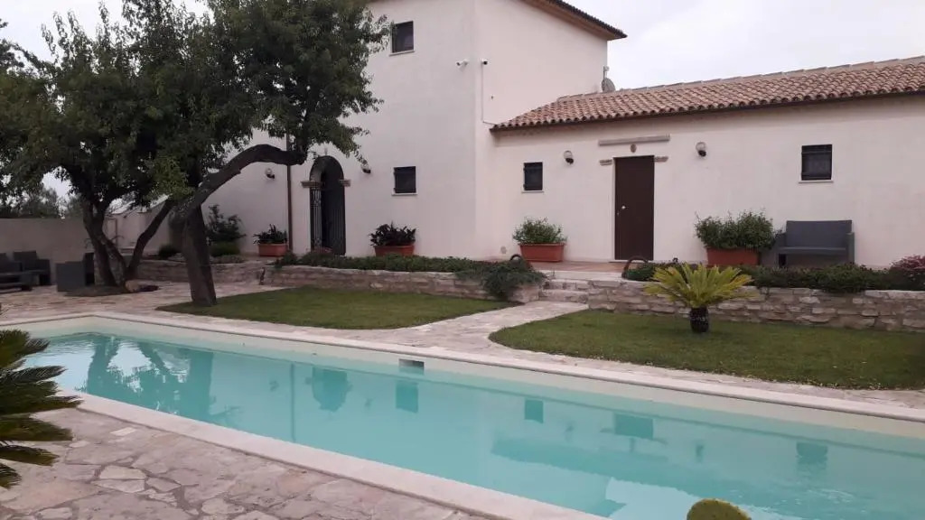 Villa Angiolina, Molise