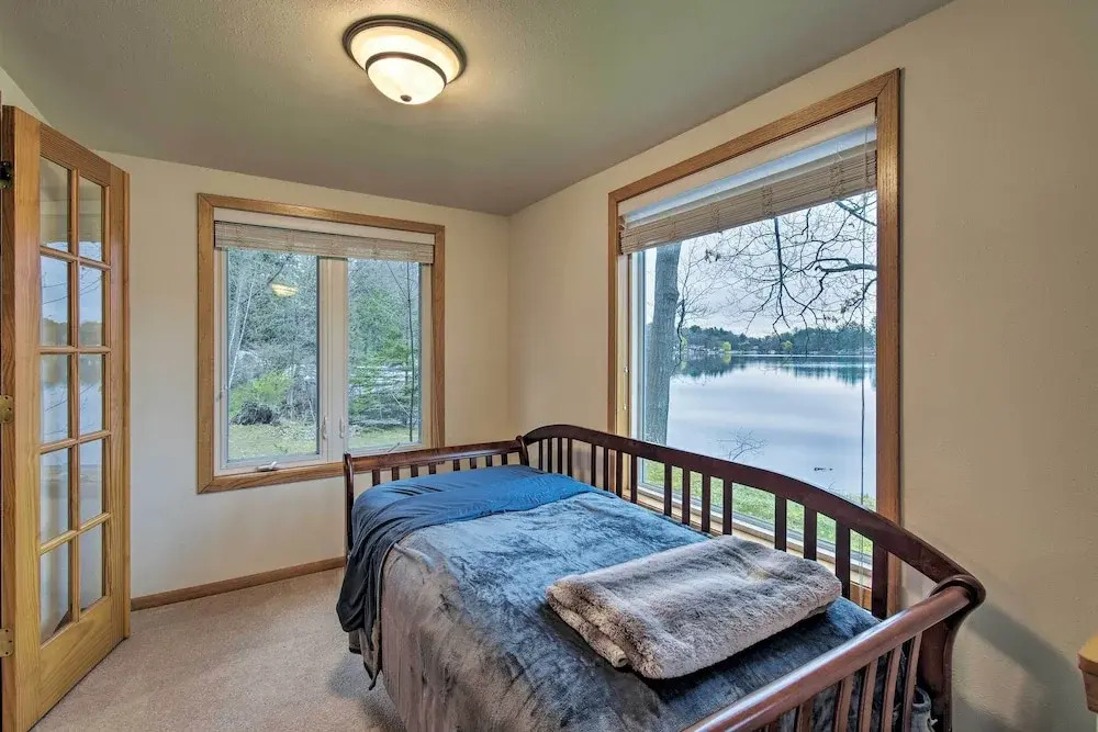 Lakefront Home w/ Seasonal Dock - 2 Mi to Skiing!