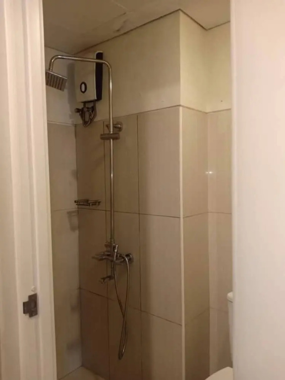 Joyful Pasay Getaway Staycation Condo Near MOA and Ikea Near Mall of Asia