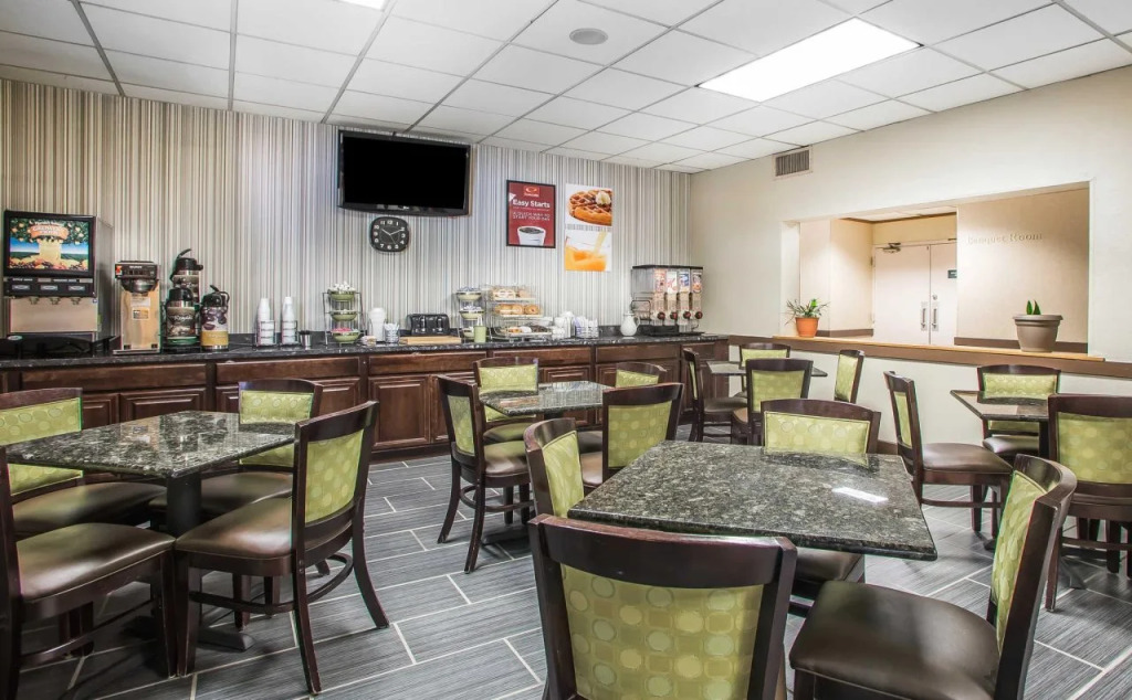 Studio 6 Suites Clarion, PA