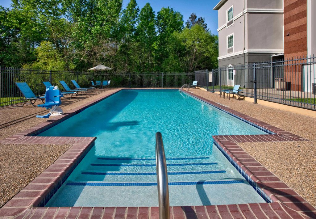 La Quinta by Wyndham Palestine