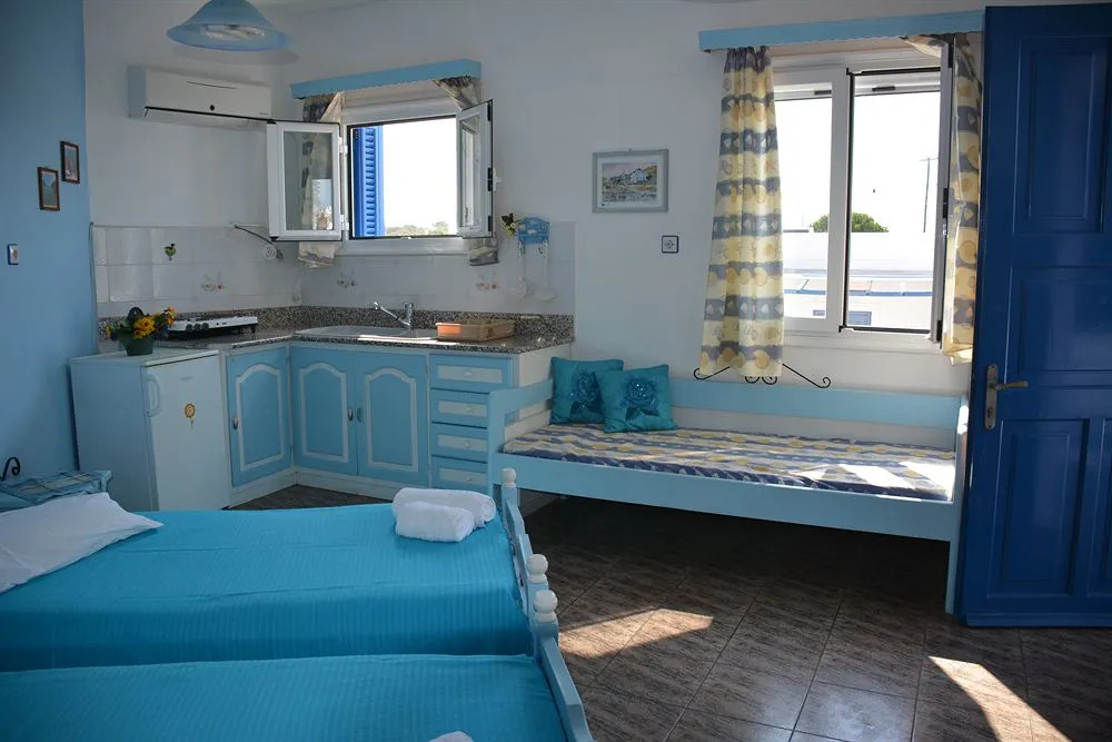 Doras Studios & Apartments