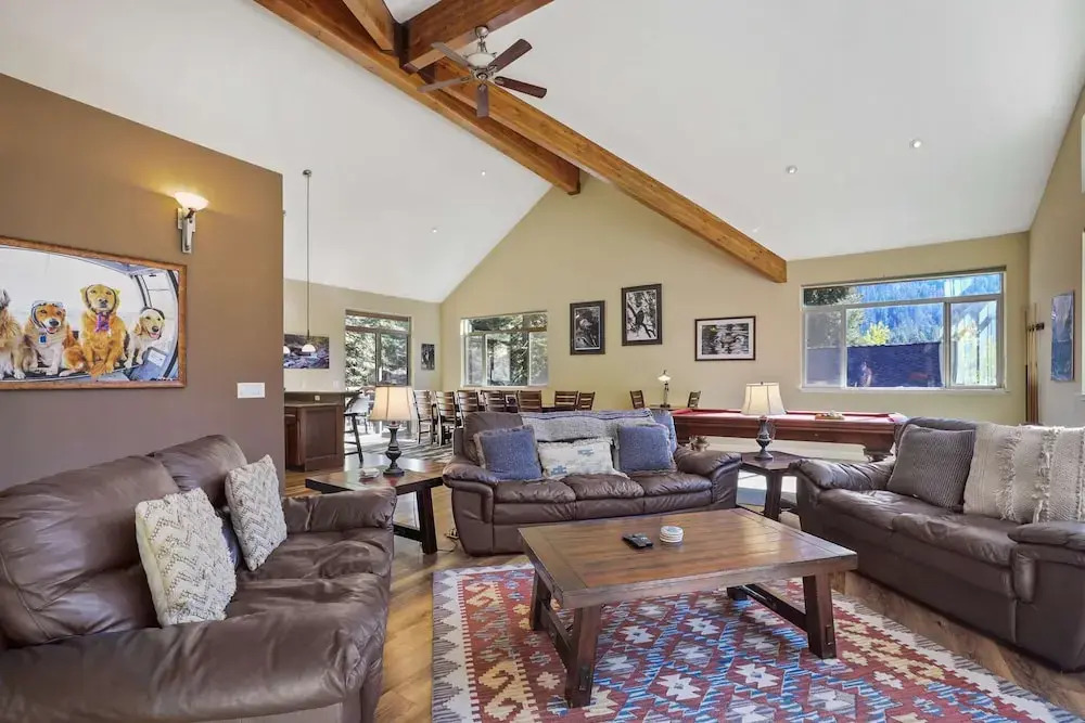 Heavenly Mountain Chalet - Skiing, Pets, Hot tub