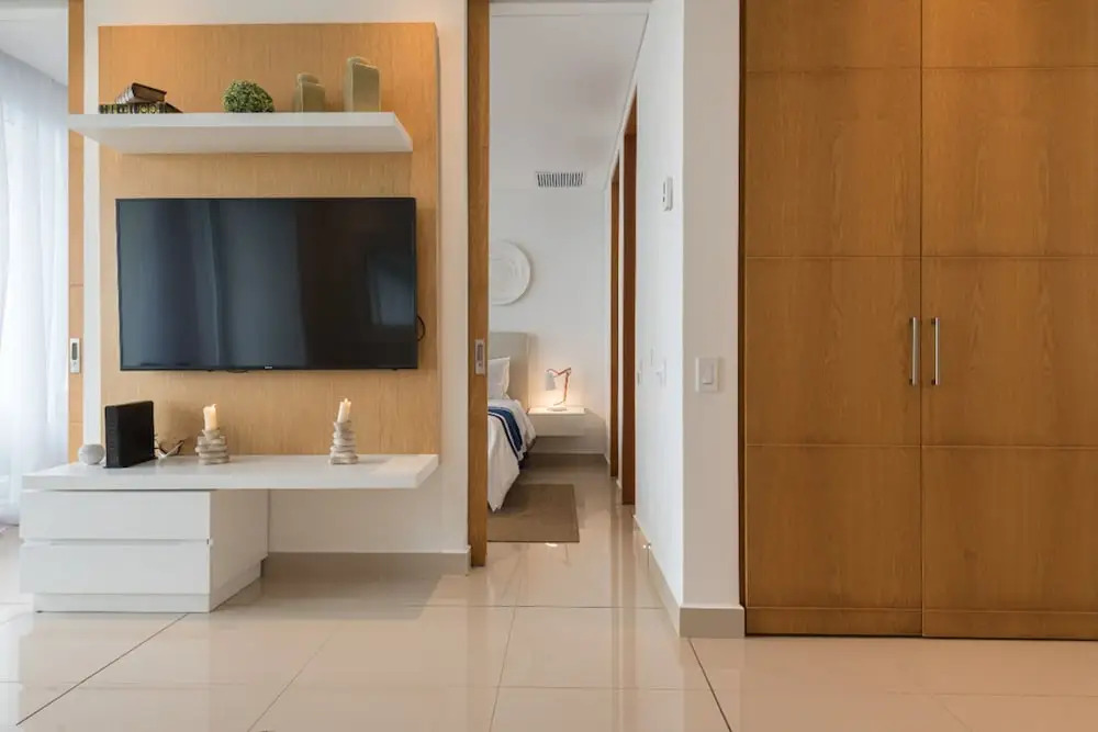 Classy 1 Bedroom Pool & Gym near Downtown