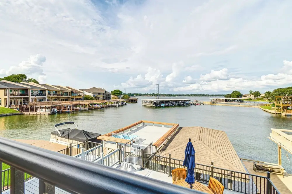 Private Boat Dock & Slip: Luxe Lake Conroe Gem!