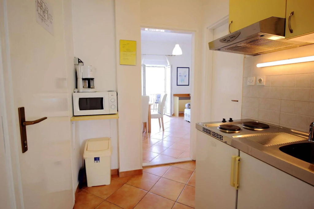 Bacan Serviced Apartments