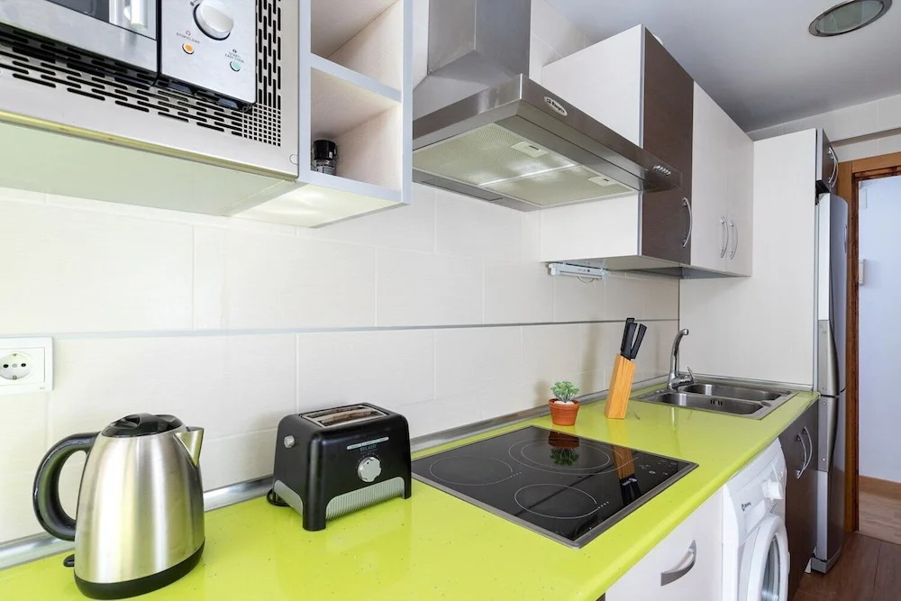 Tasteful Apartment Near the Beach Ref 107