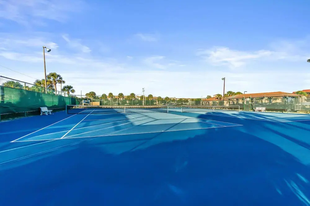 3rd-floor Condo W/fountain Views, Private Balcony & W/d, On-site Pool & hot Tubs