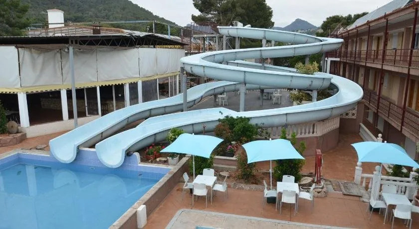 Complejo Turistico la Pinada