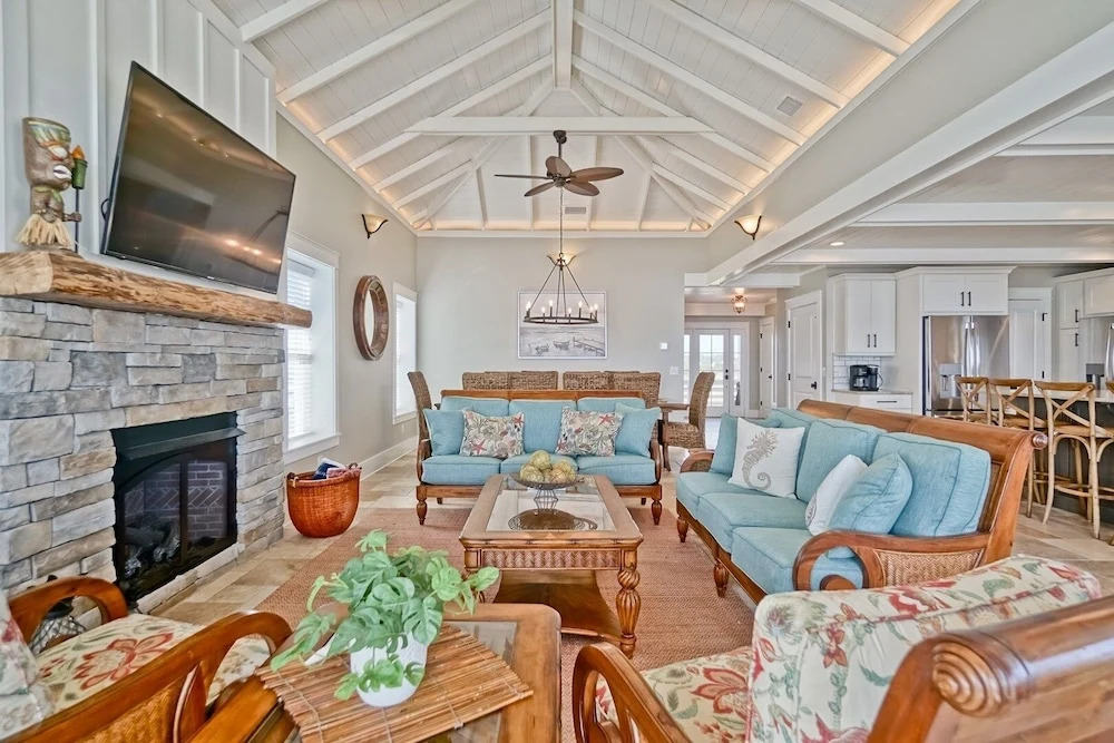 Cinnamon Sands 6 Bedroom Home by RedAwning