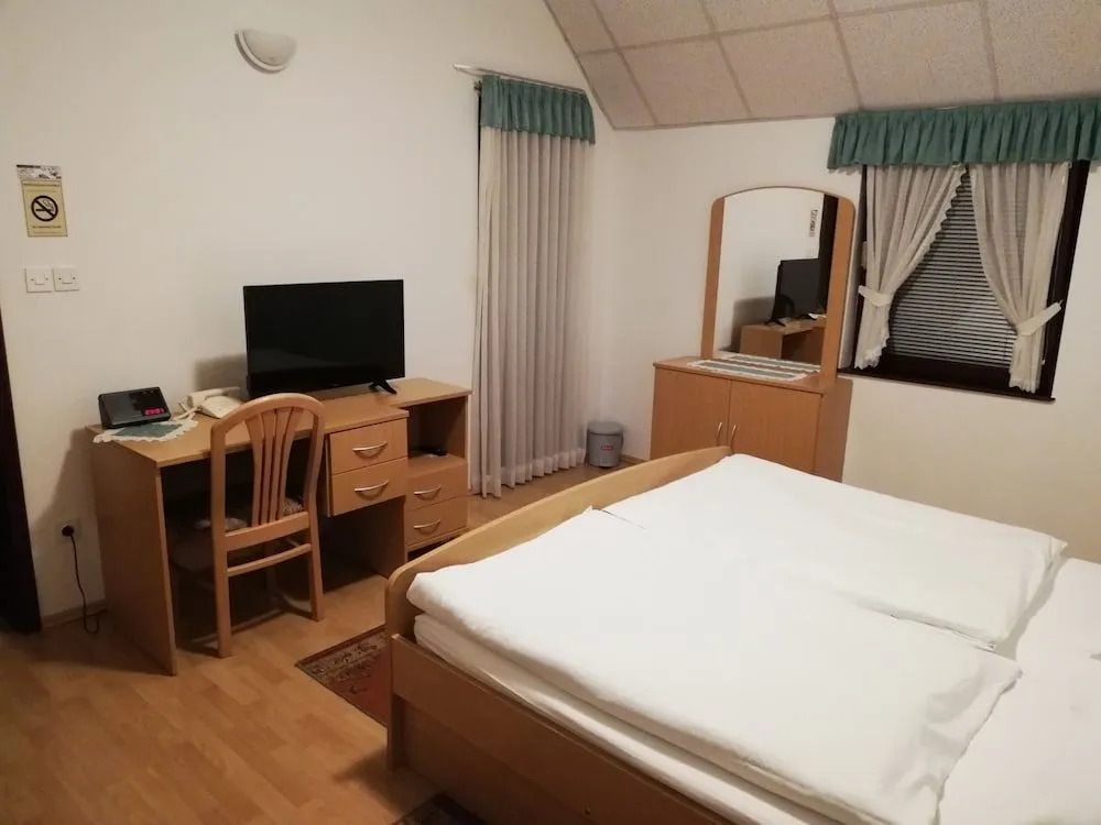 Prenočišča Mraz