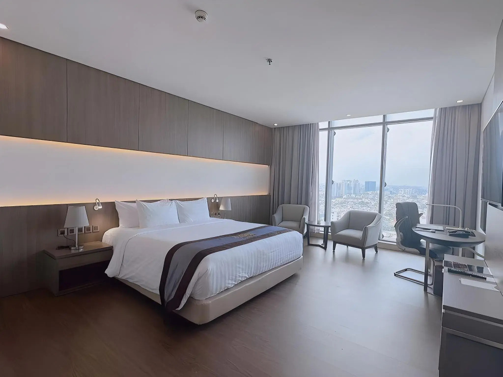 The Mira Central Park Hotel