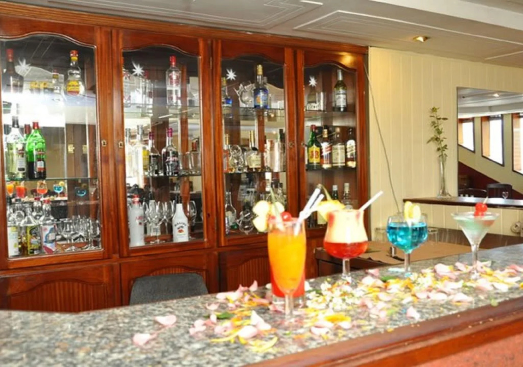 Gold Nest Hotel