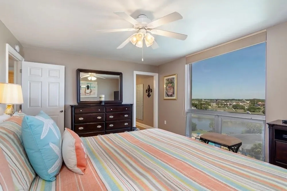 Shoreline 3091 Condo by RedAwning