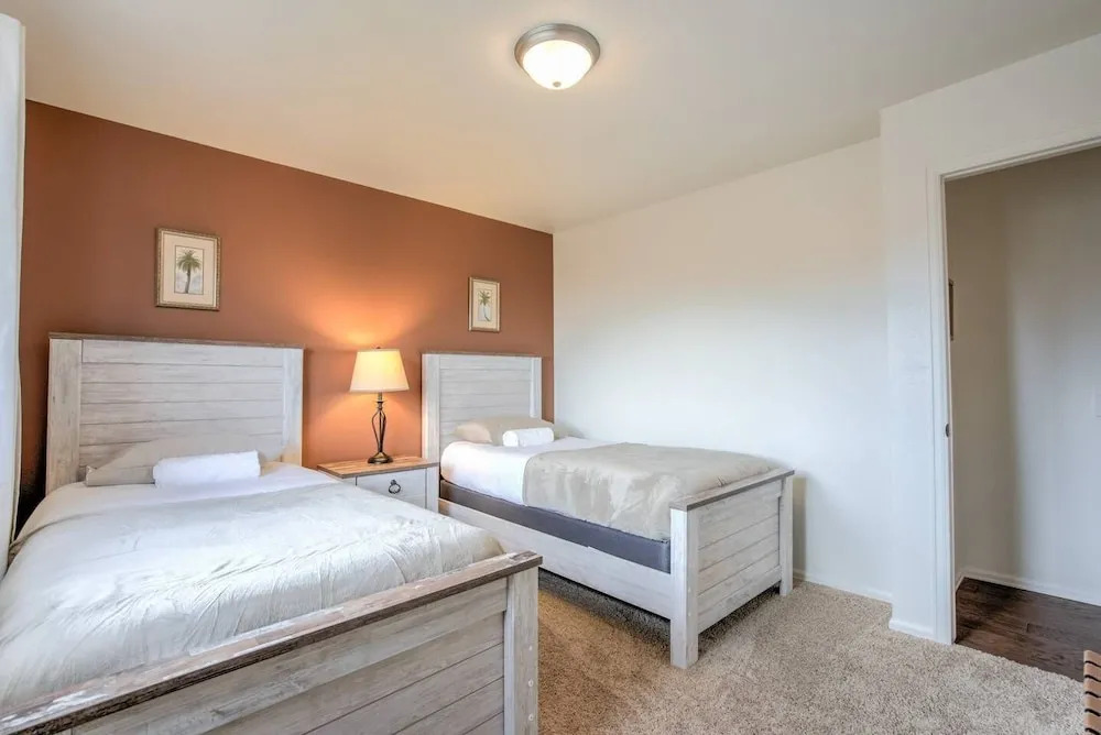 3bdrm Value and Comfortcheyenne Mountain Suburbs!