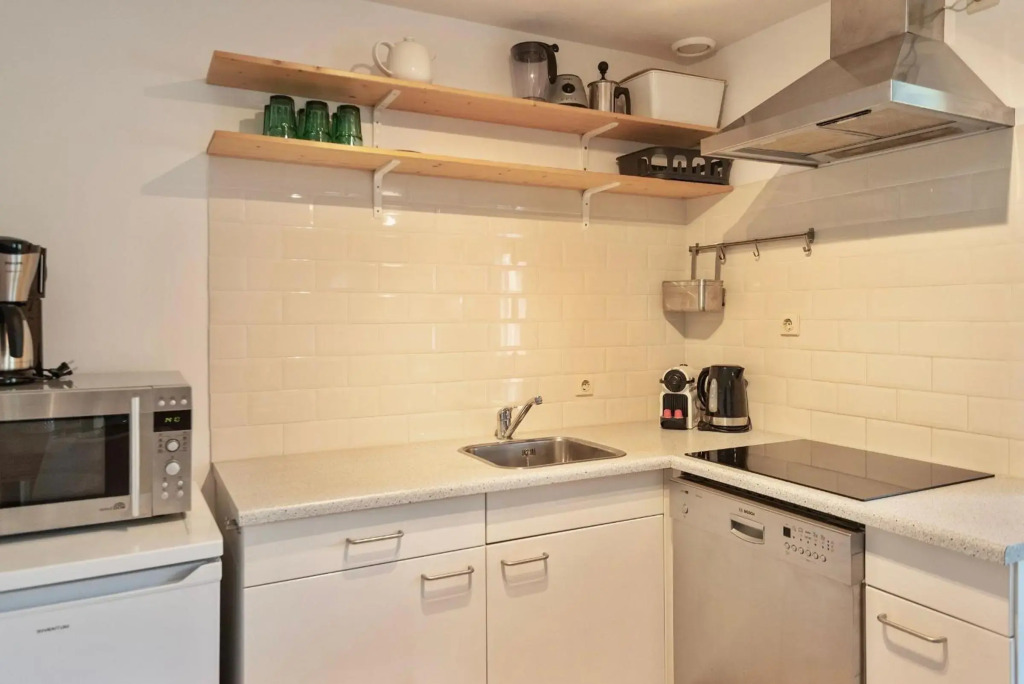 Spacious Family Holiday Home (7p), Free indoor parking