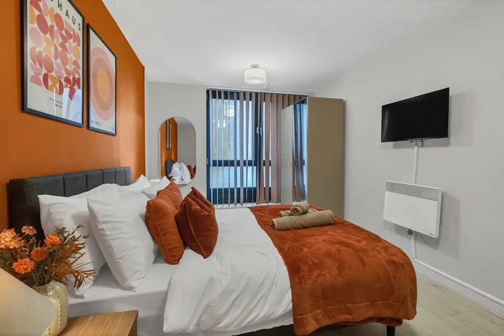 Cozy London Apartment With City Views
