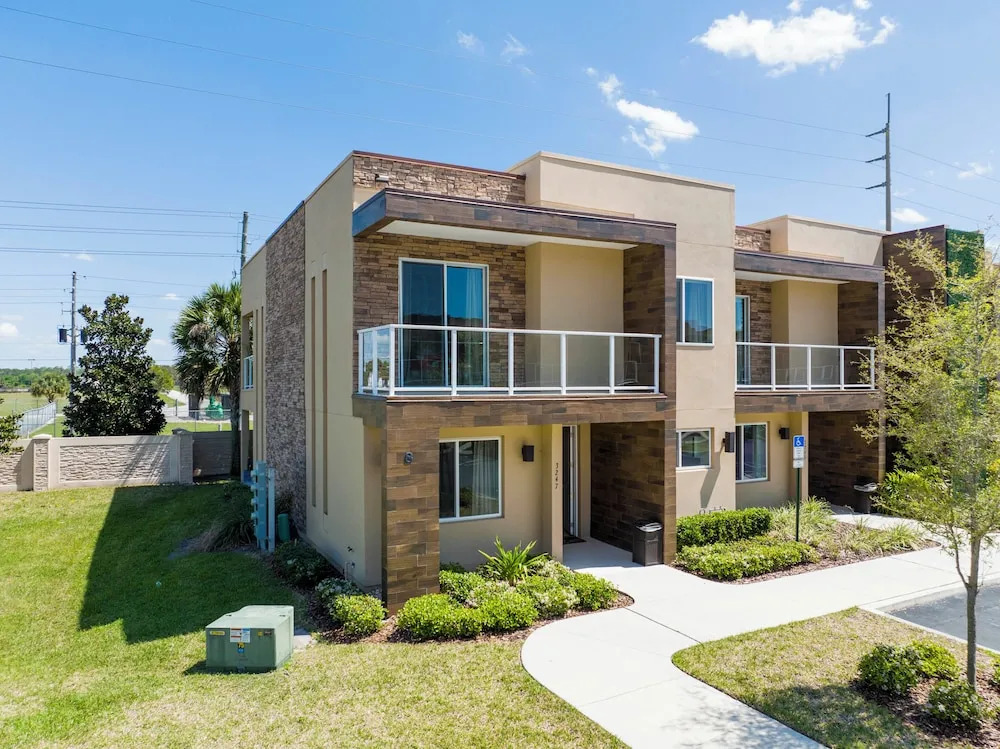 Stunning 4 Bd Close To Disney @ Magic Village 3247
