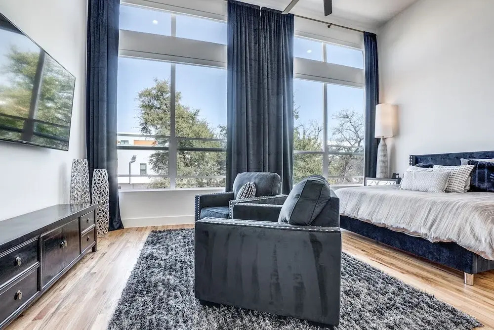 2912 Raleigh