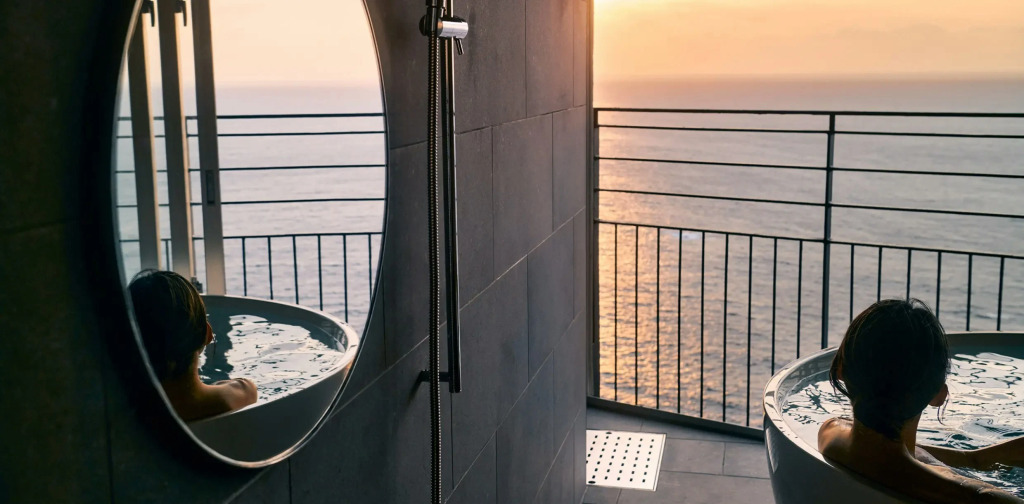 THE HOTEL YAKUSHIMA ocean & forest