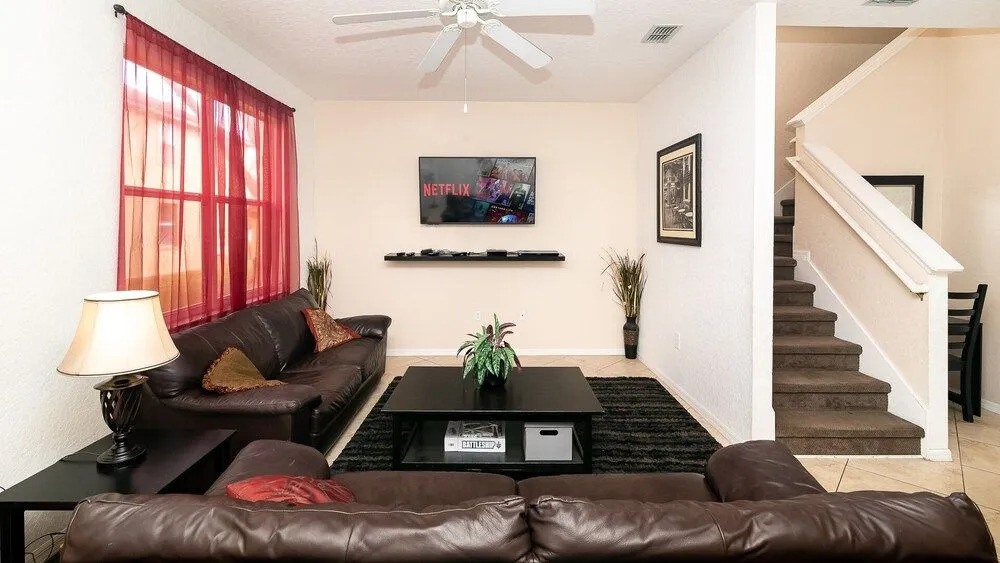 Renovated Home Near Beach and Shopping